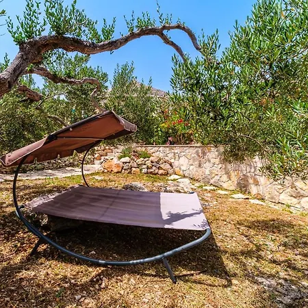Island Getaway - Heritage House Ferienhaus