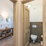 بيت للعطل Island Getaway - Heritage House