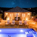 Island Getaway - Heritage House * Mirce
