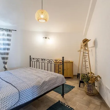Holiday home Island Getaway - Heritage House