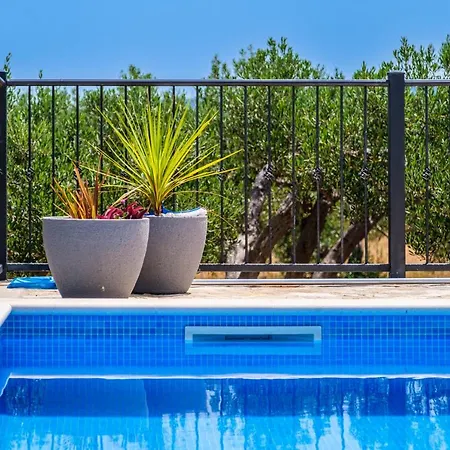 Holiday home Island Getaway - Heritage House Mirca (Brac)