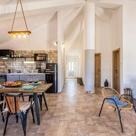 Island Getaway - Heritage House * Mirca (Brac)