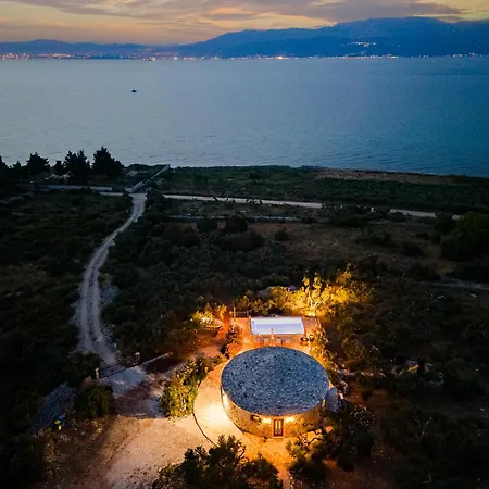 Holiday home Island Getaway - Heritage House *