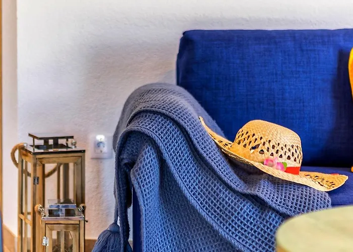 Island Getaway - Heritage House Сasa de vacaciones Mirce